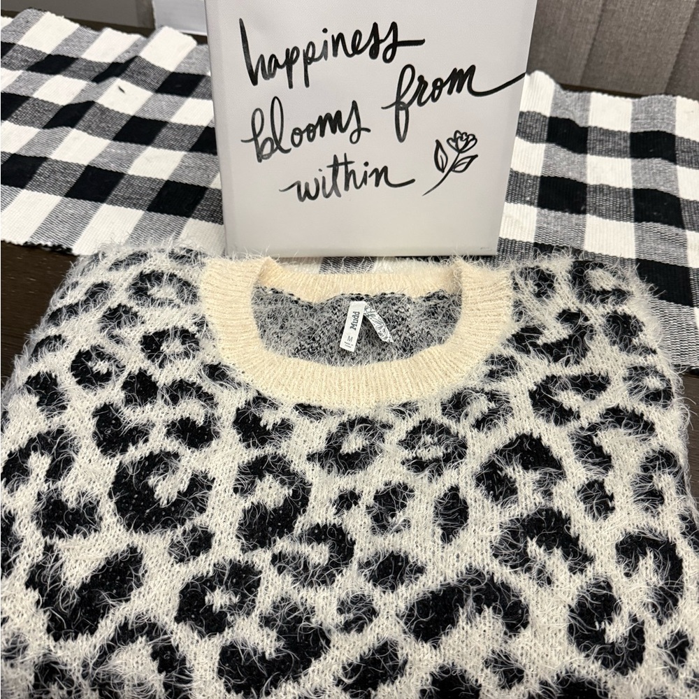 Mudd Black and Cream Leopard Print Sweater